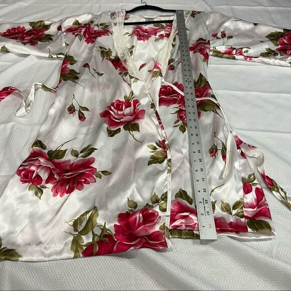 Vintage White Pink Rose Lace Trim Short Robe with Belt - Picture 4 of 7